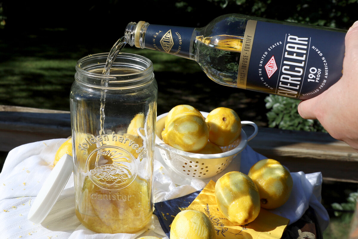 how to make limoncello at home