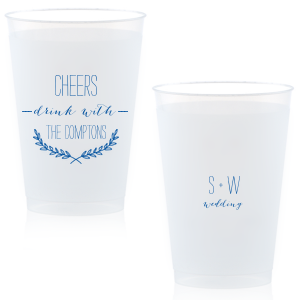 Customize this cup and dress up your drinks with this stylish Branch Wreath design at your wedding reception bar. They can also double as fantastic personalized party favors!