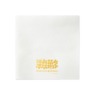 Blend nostalgia and romance with the Retro Floral Wedding Napkin, adorned with vintage-inspired flowers above the couple's names and wedding date. A charming throwback touch to adorn your matrimonial celebration.