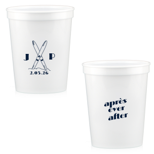 Enjoy a cool beverage after hitting the slopes served in the Après Ever After Cup. The sporty design is perfect for when you need a referesher at home or on holiday. Customize the design to give it your own unique and personalized touch.