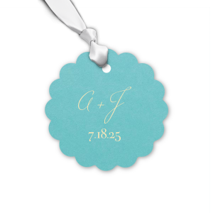 Adorn your wedding favors with the Flourished Initials Gift Tag. Elegant, flourished initials set a sophisticated tone, while the date below adds a personalized final touch to your thoughtful tokens of gratitude.