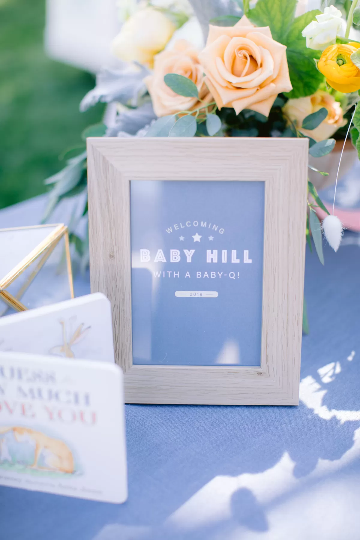 table décor at Hill baby shower