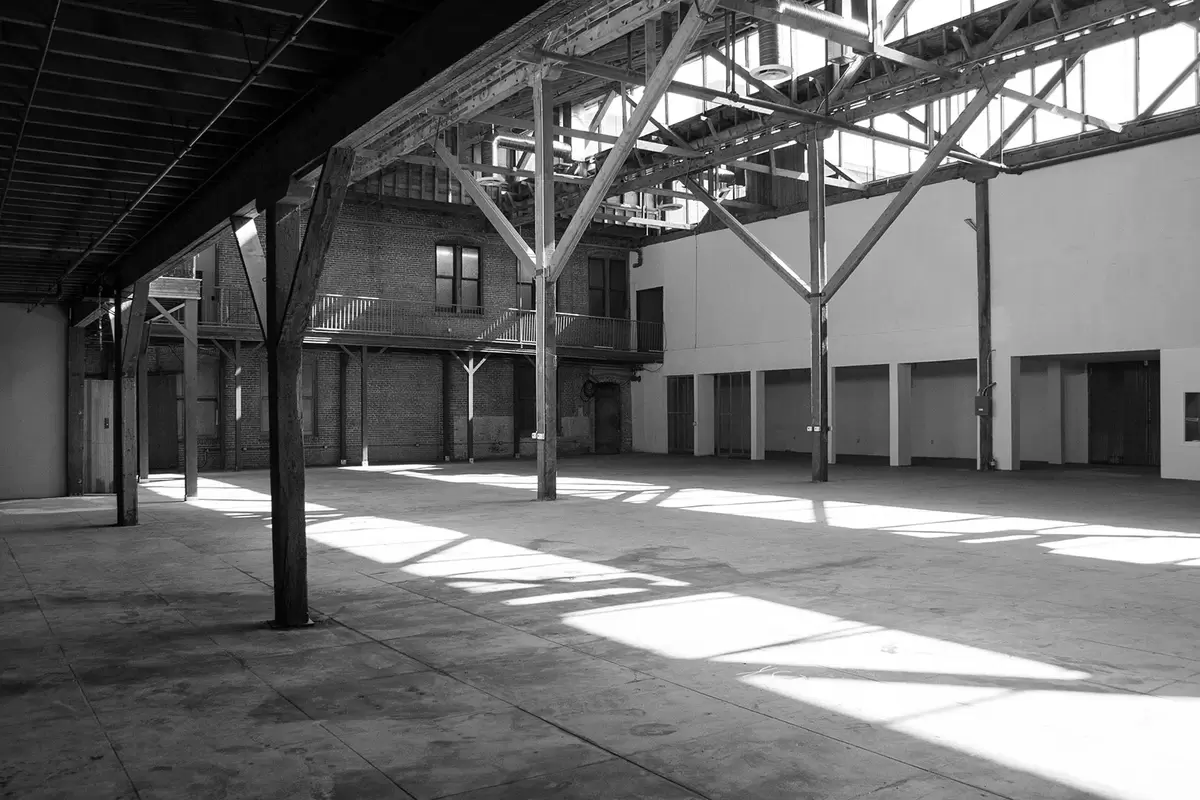 industrial modern wedding venue in los angeles