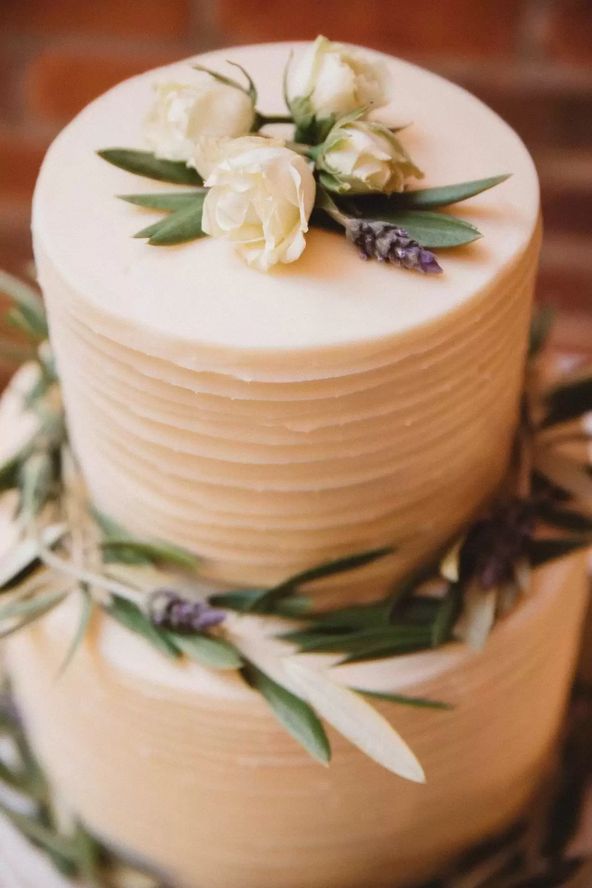 organic wedding cake