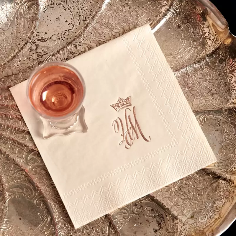 shimmery luxurious wedding napkins