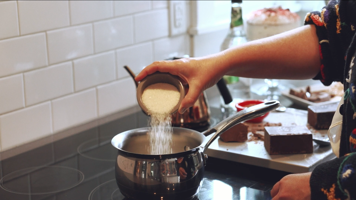 how to make hot chocolate cocktail from scratch