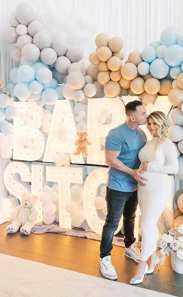 Lauren the mom-to-be!