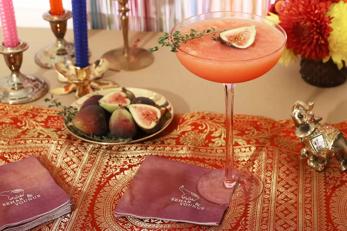 Shake up a fig and thyme cocktail this Thanksgiving
