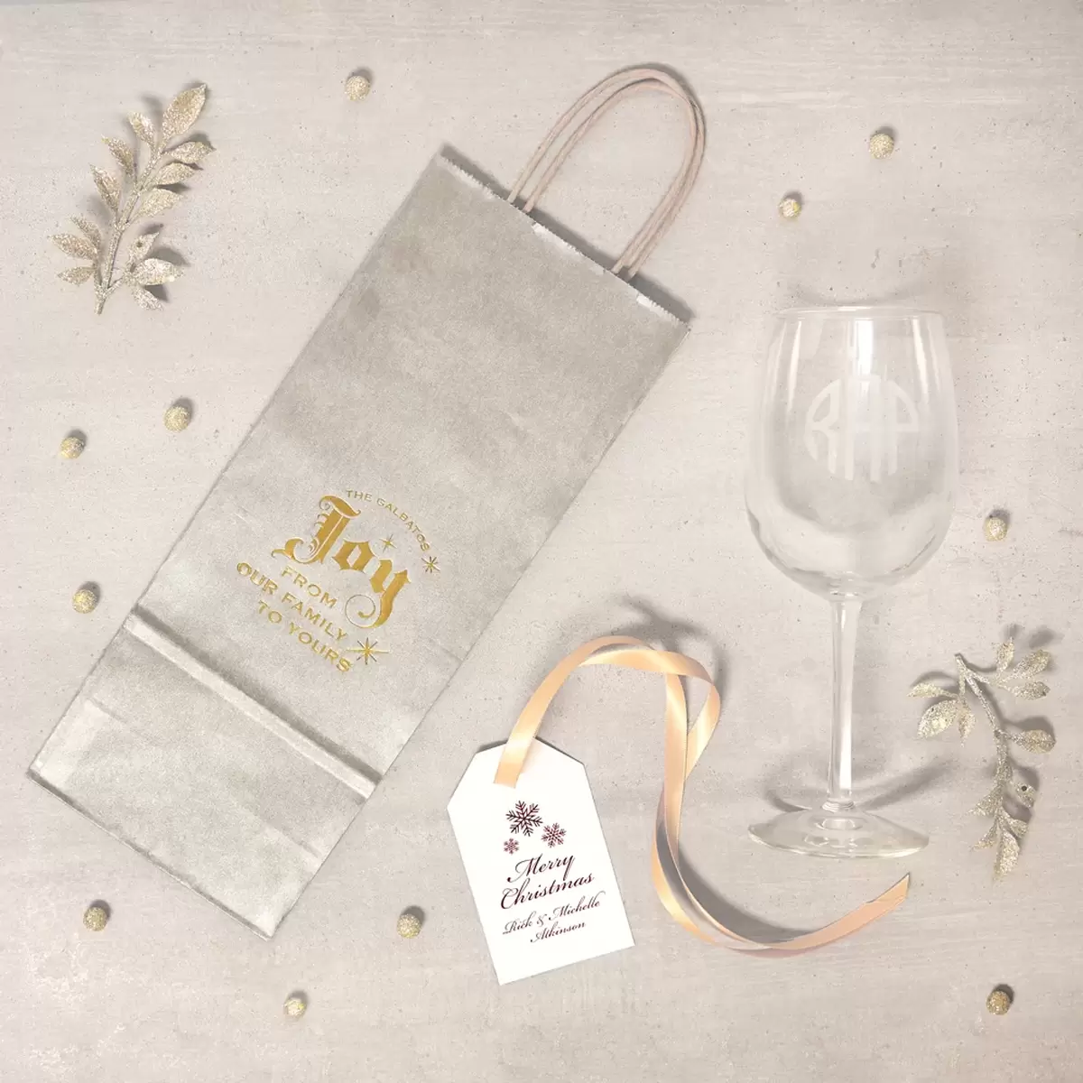 Personalized holiday gift bags make your gifting beautiful and easy!